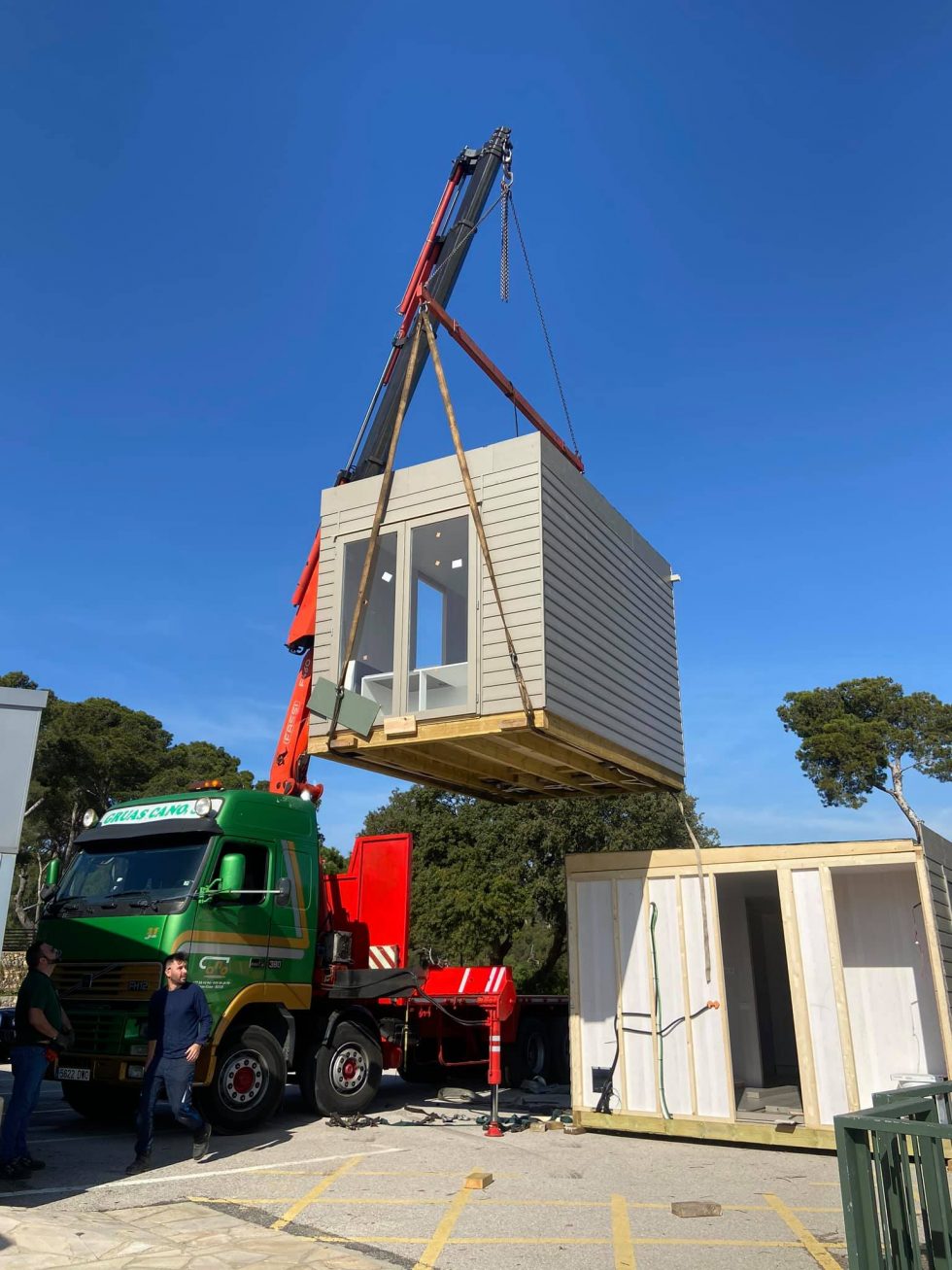 grúas para obras transporte de módulos (2)