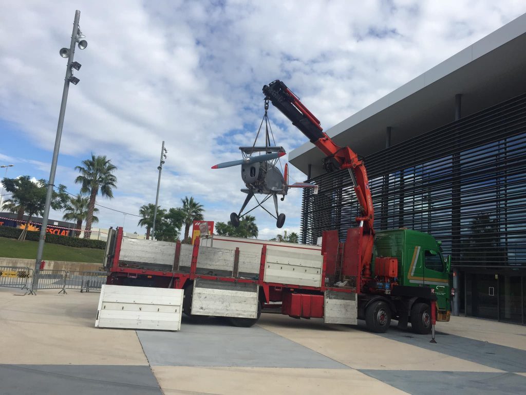 transporte de avioneta con camió grúa (2) transporte de avioneta con camió grúa (2)