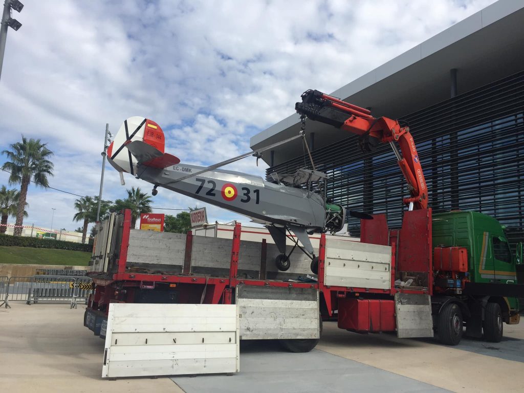 transporte de avioneta con camió grúa (3) transporte de avioneta con camió grúa (3)