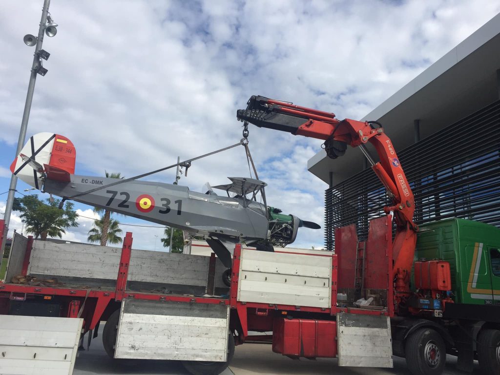 transporte de avioneta con camió grúa (4) transporte de avioneta con camió grúa (4)