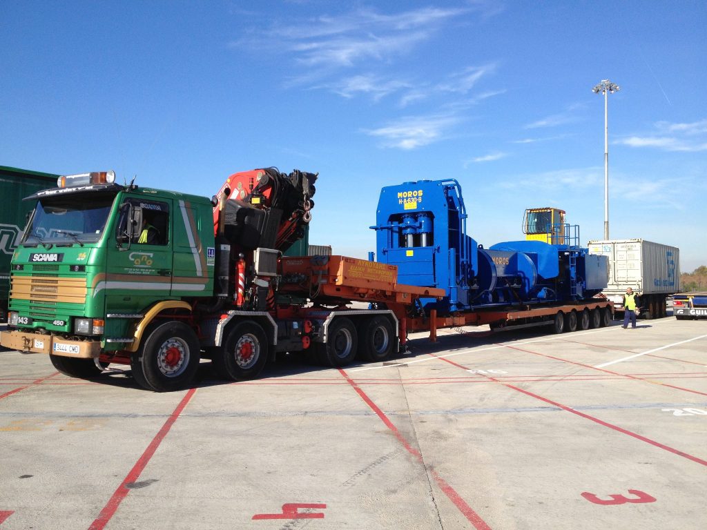 transporte de maquinaria pesada (1) transporte de maquinaria pesada (1)