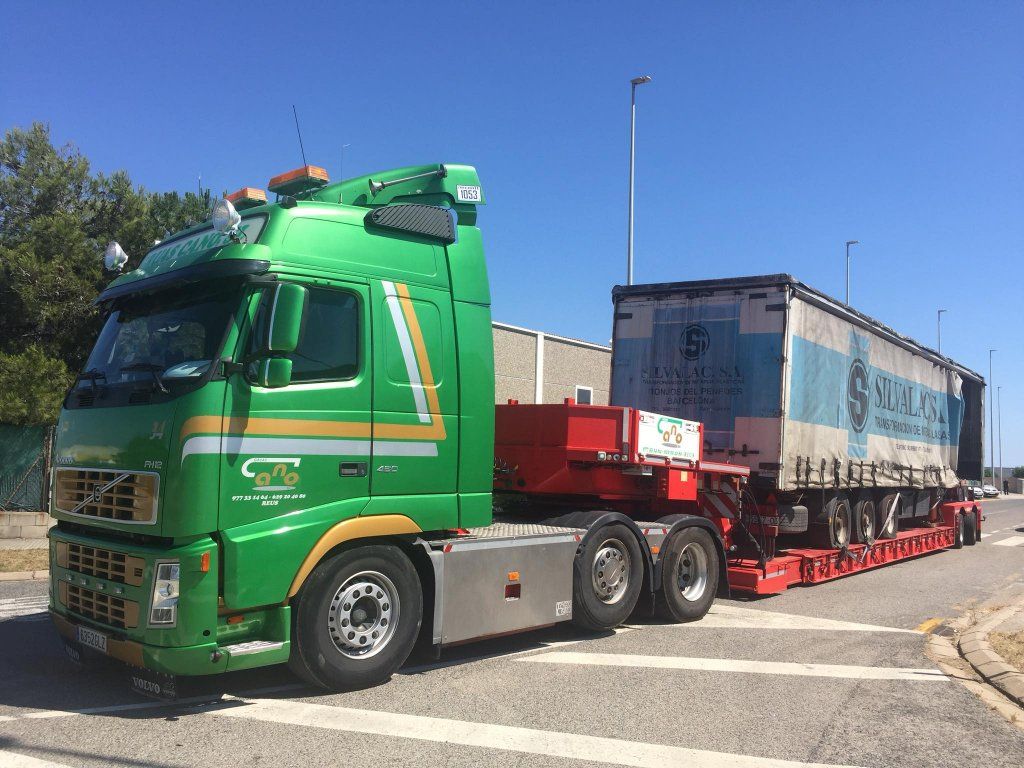 transportes especiales contenedores y trailers (2) transportes especiales contenedores y trailers (2)